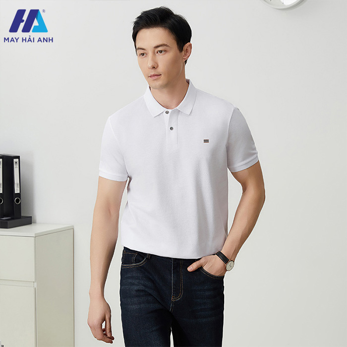 Genuine VNXK HAI ANH IMEX crocodile t-shirts for men and women are becoming a popular trend among customers.