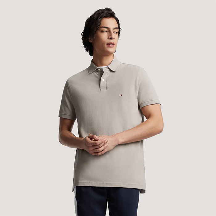 Elegant and luxurious with Tommy men's collared t-shirt