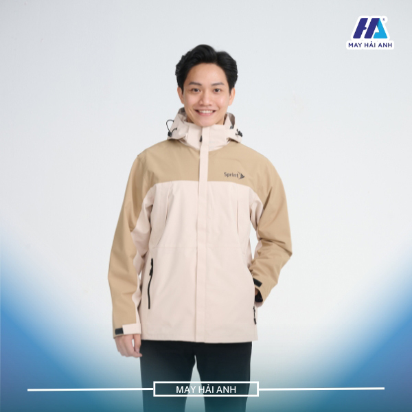 Elegant and polite colored windbreaker