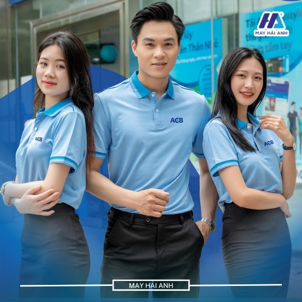 What color should blue uniform be combined with?